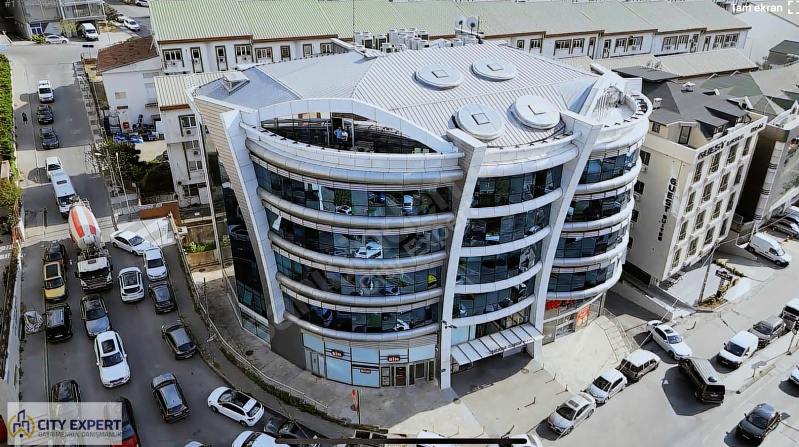 Prime 830 sqm Grade A Office Floor for Sale in Maltepe, Istanbul